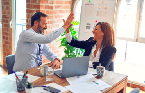 大美圣象 雙喜臨門，再獲“最佳雇主品牌”獎(jiǎng)，董事長(zhǎng)陳建軍榮獲年度最具社會(huì)責(zé)任企業(yè)家稱號(hào)